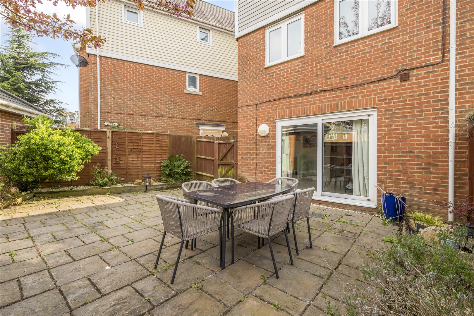 The Lakes, Larkfield, Aylesford Simon Miller & Company